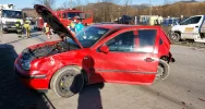 Zderzenie czterech pojazdów, dwie osoby trafiły do szpitala - zdjęcie 5