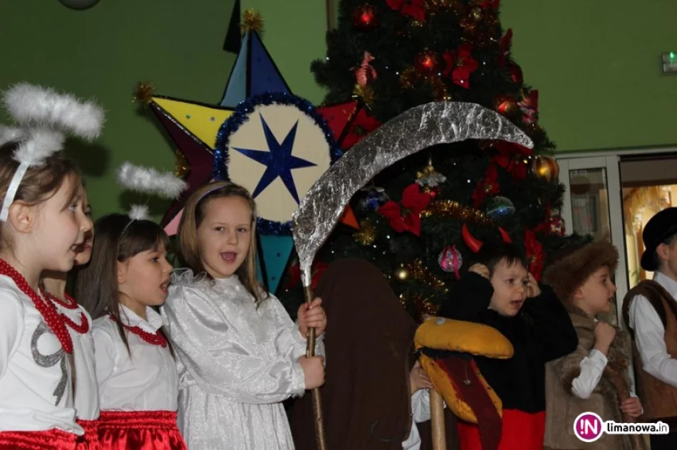 Przedszkolaki z kolędową wizytą w DPS - zdjęcie 3