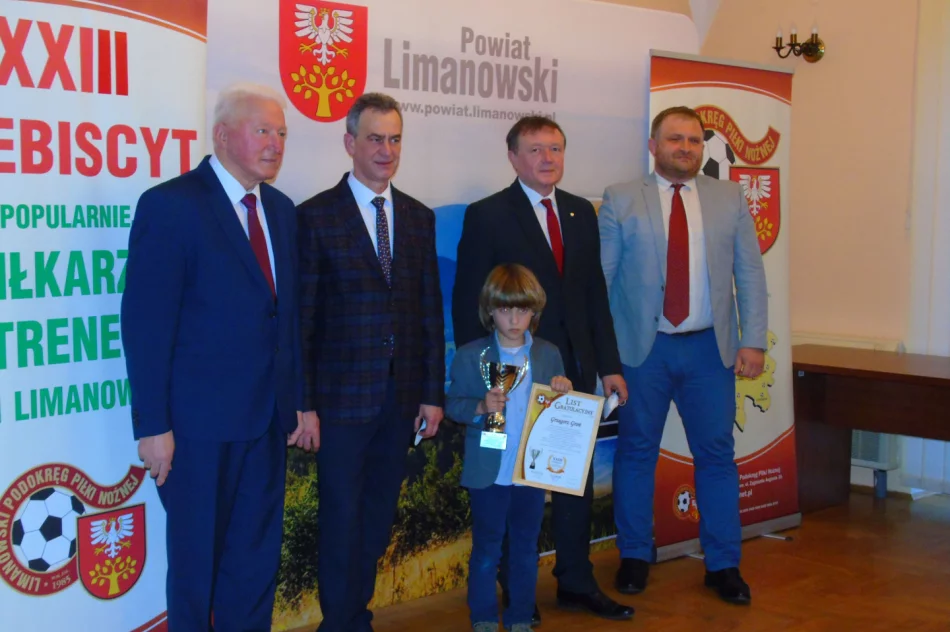 Ogłoszono rozstrzygnięcie Plebiscytu na najpopularniejszego piłkarza i trenera piłki nożnej na ziemi limanowskiej - zdjęcie 4