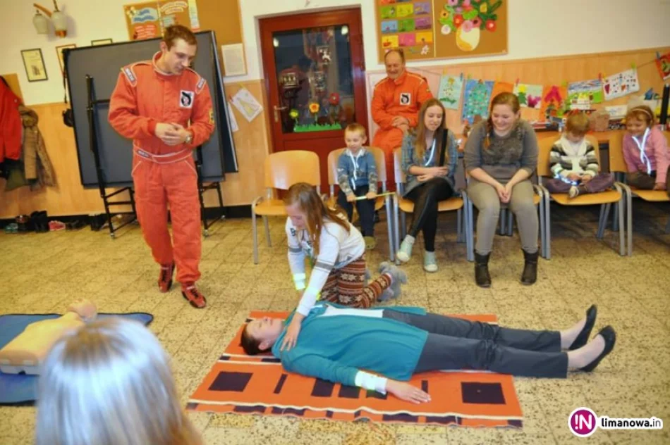 Ratownicy opowiadali o swojej pracy i uczyli - zdjęcie 2