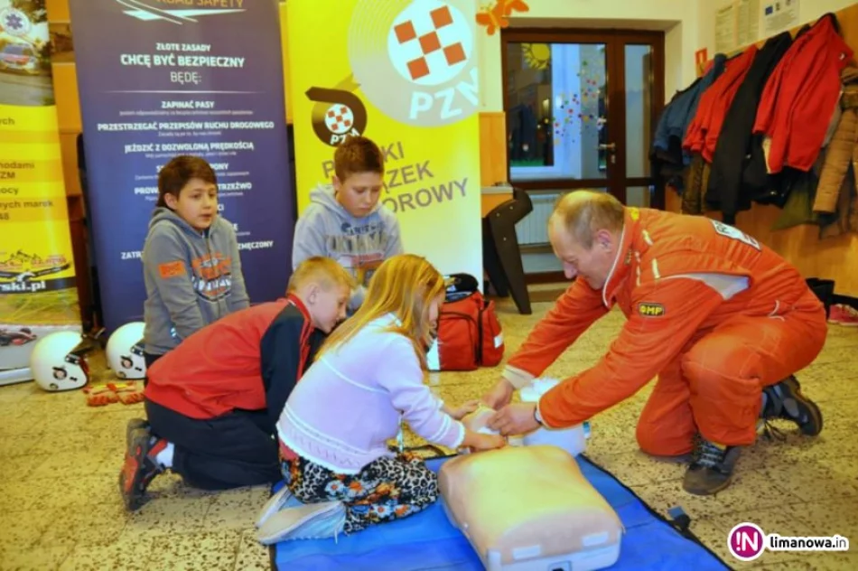 Ratownicy opowiadali o swojej pracy i uczyli - zdjęcie 3