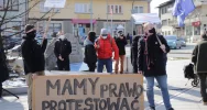 Protest KOD i Strajku Kobiet w Limanowej - zapis transmisji na żywo - zdjęcie 5