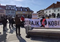 Limanowianie manifestowali inaczej - ogromna frekwencja na nabożeństwie, znikome zainteresowanie protestem na rynku - zdjęcie główne