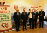 Piłkarze z klubów sportowych z miasta Limanowa nagrodzeni w Plebiscycie Podokręgu Piłki Nożnej - zdjęcie główne