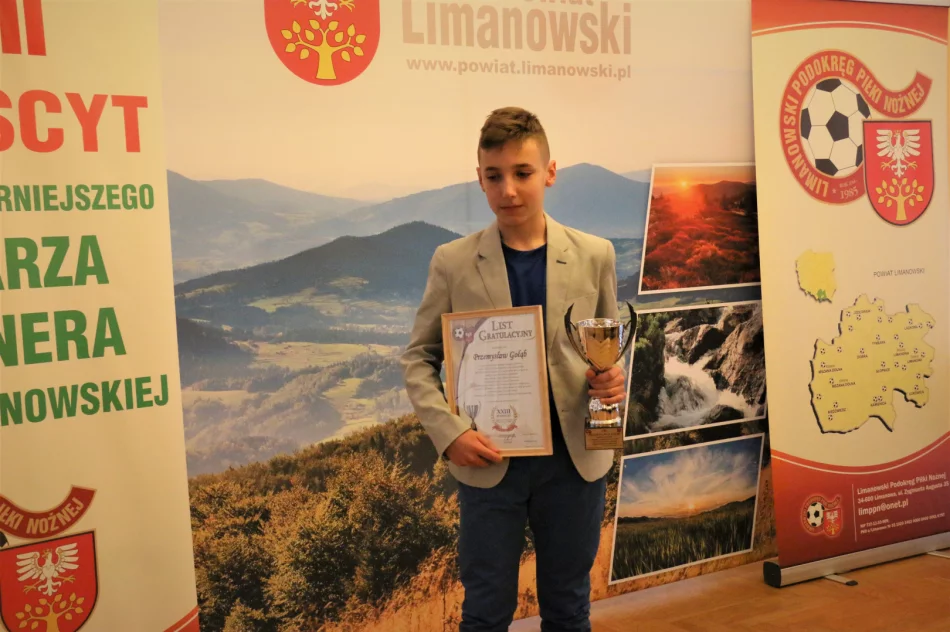 Piłkarze z klubów sportowych z miasta Limanowa nagrodzeni w Plebiscycie Podokręgu Piłki Nożnej - zdjęcie 20