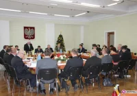 Budżet uchwalony, 9 mln zł na inwestycje, problemem spadek liczby dzieci - zdjęcie główne