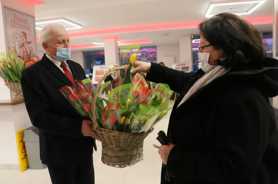 Koncert Łukasza Jemioły z okazji Dnia Kobiet - zdjęcie 15