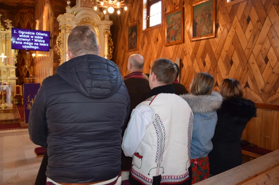 Zagórzańska Msza okazją do świętowania jubileuszu. "Złote gody"... zespołu regionalnego - zdjęcie 2