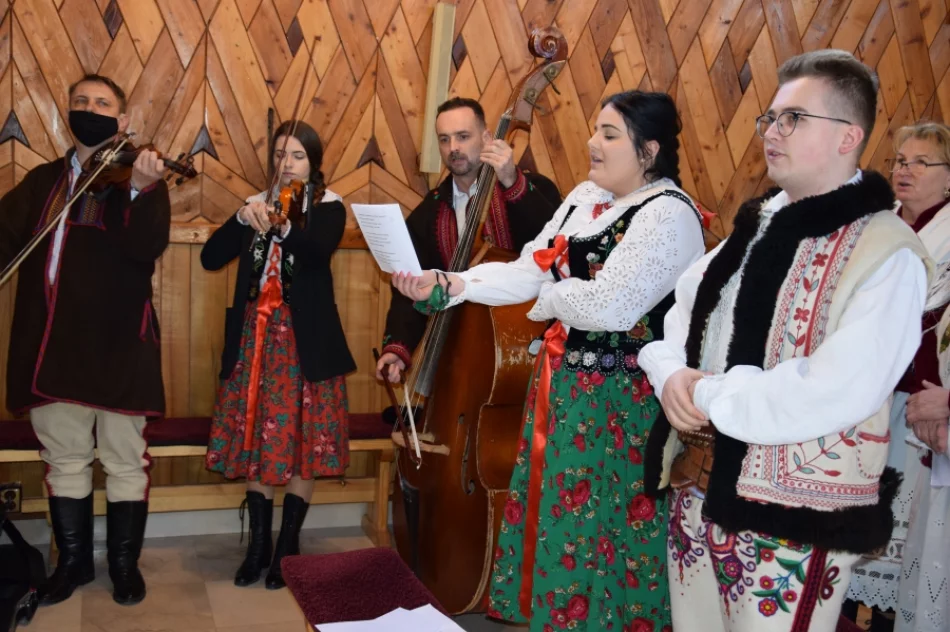 Zagórzańska Msza okazją do świętowania jubileuszu. "Złote gody"... zespołu regionalnego - zdjęcie 3