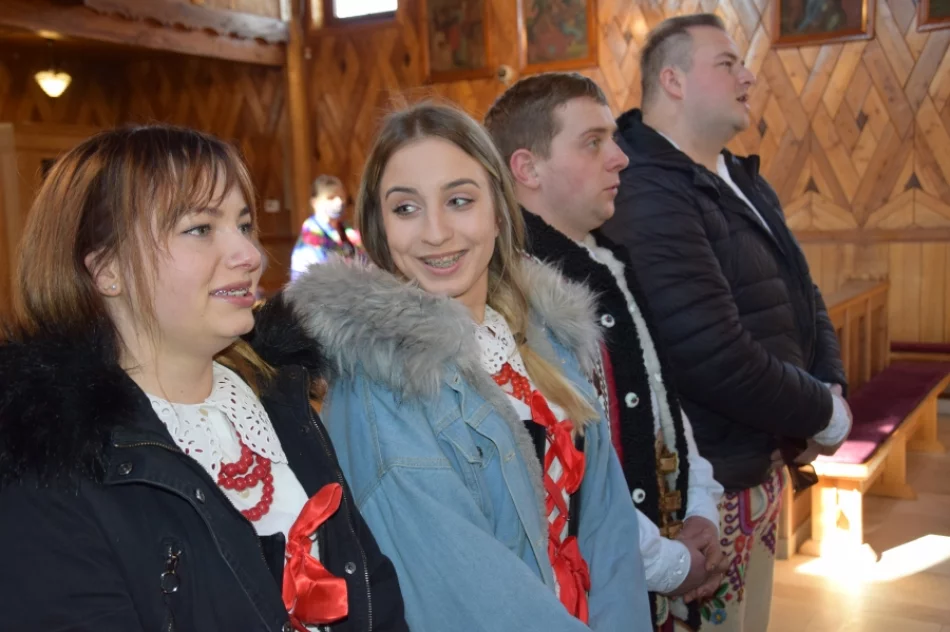 Zagórzańska Msza okazją do świętowania jubileuszu. "Złote gody"... zespołu regionalnego - zdjęcie 12