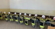 Firma przekazała nowoczesne stroje bojowe i hełmy dla jednostki OSP - zdjęcie 2