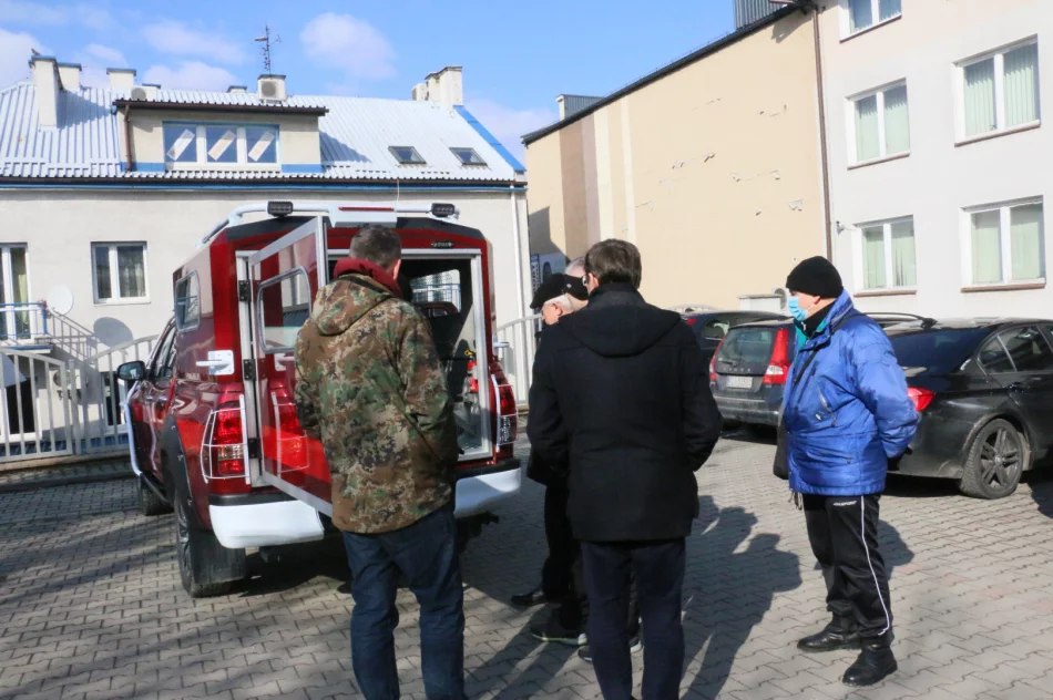 Druhowie z OSP Łososina Górna pochwalili się nowymi pojazdami strażackimi - zdjęcie 12