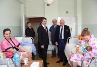 Pierwsze dziecko urodzone w 2015 roku to chłopiec - zdjęcie główne