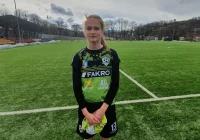 Pierwszy mecz na stadionie Limanovii to pojedynek drużyn kobiecych. Występ Zuzanny Rosiek i Julii Gołąb. - zdjęcie główne