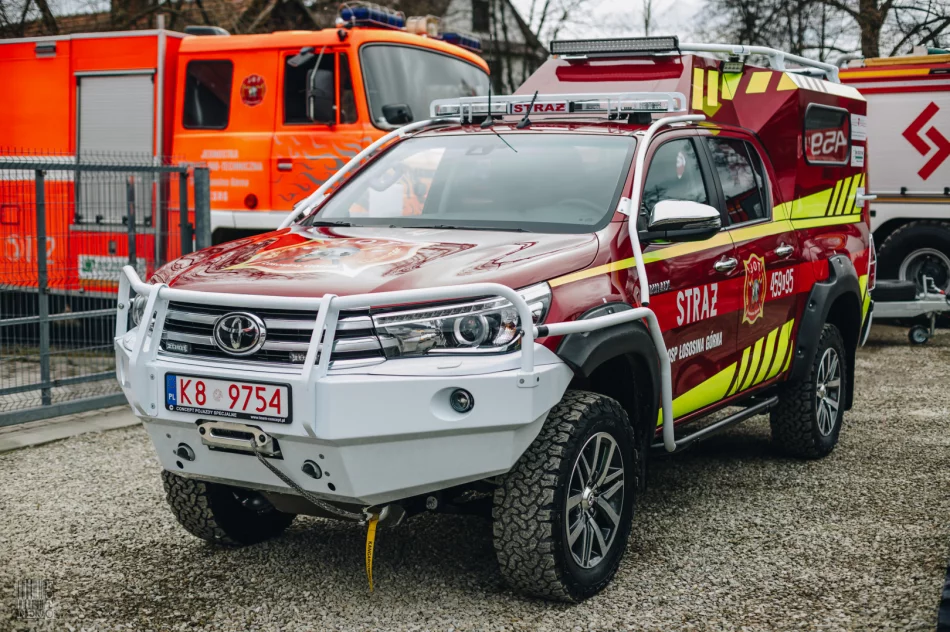 Nowe pojazdy dla jednostki oficjalnie przekazane - zdjęcie 7