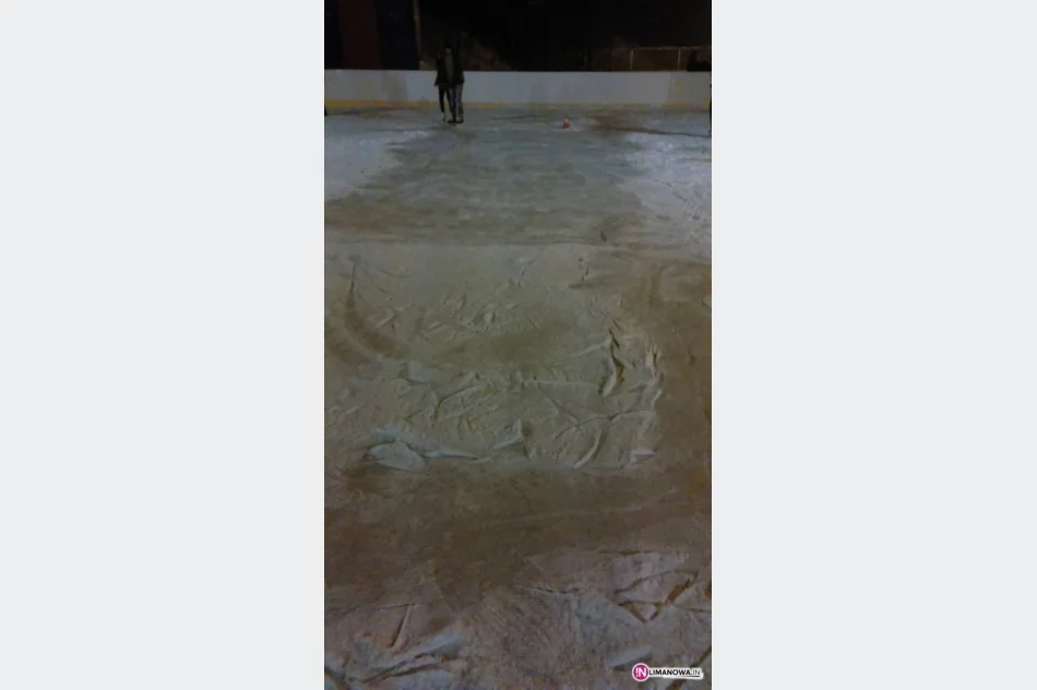 Fotointerwencja: czy to jeszcze lodowisko? - zdjęcie 4