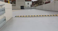 Parking przy Bazylice do dyspozycji kierowców ! - zdjęcie 4