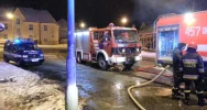 Nocny pożar budynku - zdjęcie 3