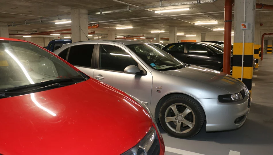 Nowy parking po raz pierwszy wypełnił się pojazdami - zdjęcie 1