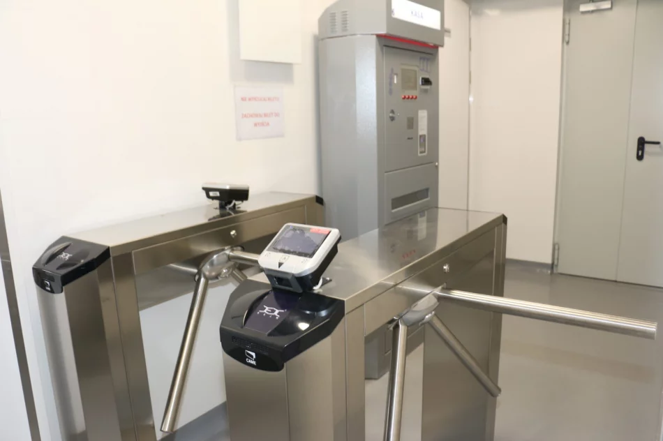 Nowy parking po raz pierwszy wypełnił się pojazdami - zdjęcie 13