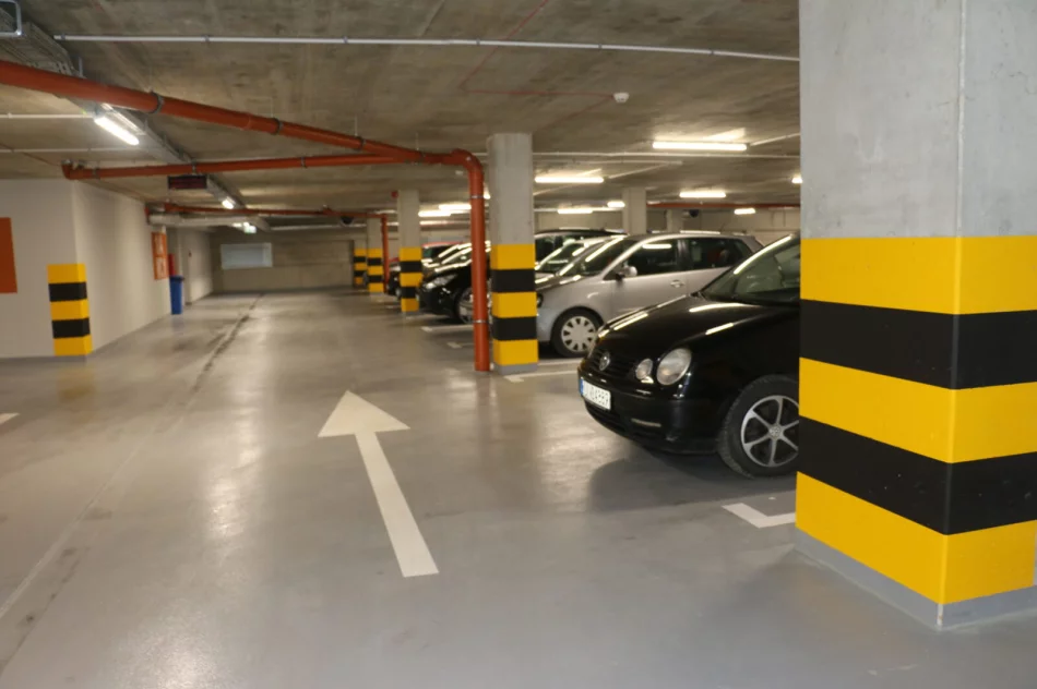 Nowy parking po raz pierwszy wypełnił się pojazdami - zdjęcie 15