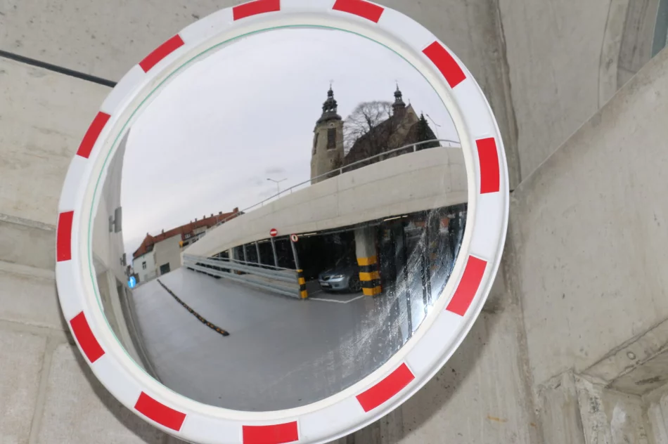 Nowy parking po raz pierwszy wypełnił się pojazdami - zdjęcie 17