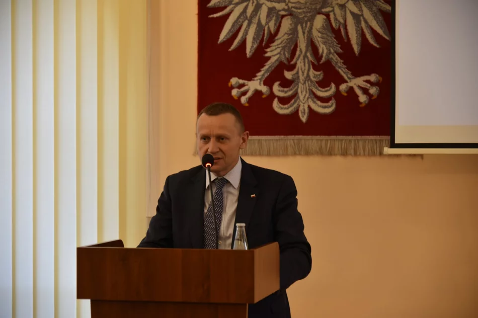 Radni procedowali nad bieżącymi sprawami powiatu - zdjęcie 3