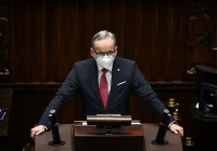 "Czeka nas trudny miesiąc; system opieki zdrowotnej będzie testował swoją wydolność" - zdjęcie główne