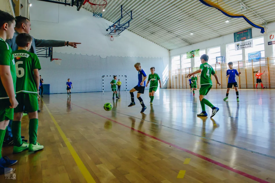 Turniej charytatywny w Tymbarku dla Marcinka Sporka. Wizyta znanego trenera Franciszka Smudy. - zdjęcie 5