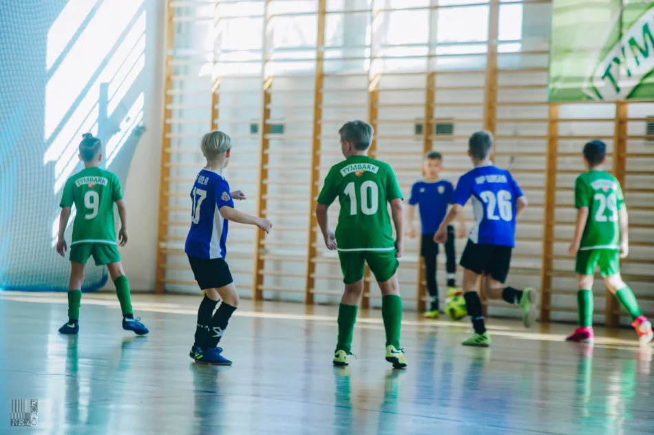 Turniej charytatywny w Tymbarku dla Marcinka Sporka. Wizyta znanego trenera Franciszka Smudy. - zdjęcie 6