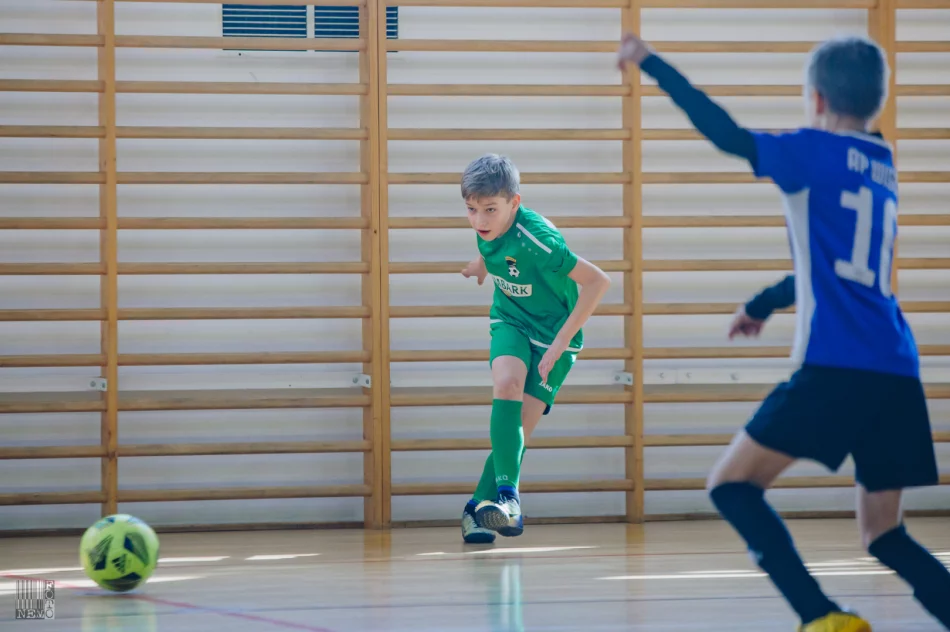 Turniej charytatywny w Tymbarku dla Marcinka Sporka. Wizyta znanego trenera Franciszka Smudy. - zdjęcie 7