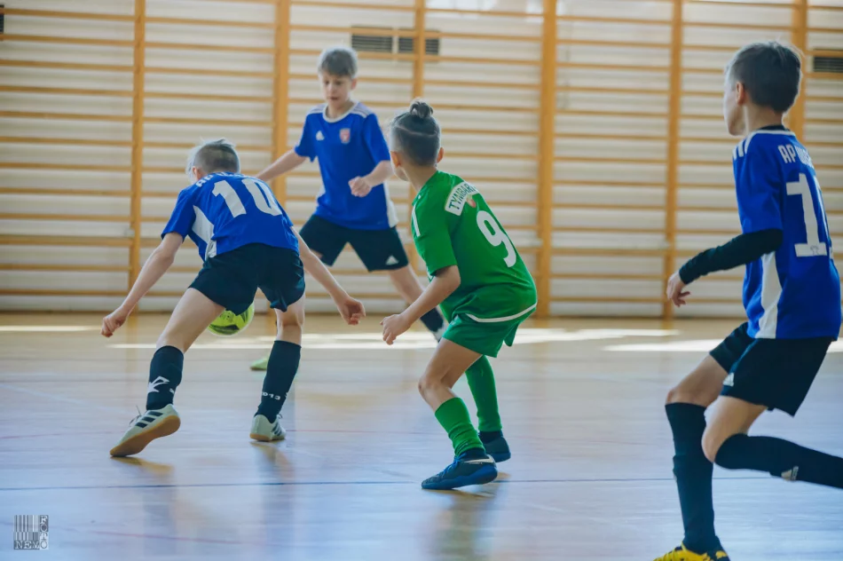 Turniej charytatywny w Tymbarku dla Marcinka Sporka. Wizyta znanego trenera Franciszka Smudy. - zdjęcie 10