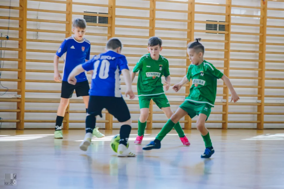 Turniej charytatywny w Tymbarku dla Marcinka Sporka. Wizyta znanego trenera Franciszka Smudy. - zdjęcie 16