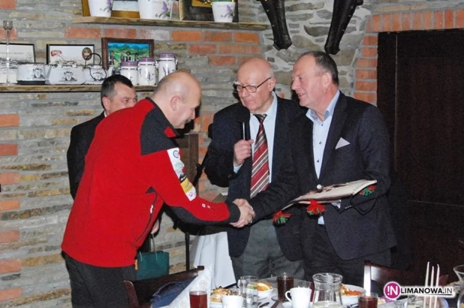 Były wicestarosta nagrodzony 'Parzenicą', burmistrz statuetką - zdjęcie 3