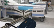 Premier odwiedził szpital tymczasowy w krakowskiej hali Expo - zdjęcie 2