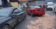 Zderzenie dwóch samochodów i autobusu - zdjęcie 3