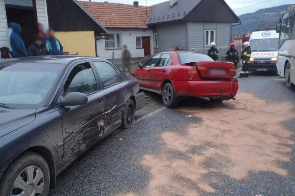 Zderzenie dwóch samochodów i autobusu - zdjęcie 3
