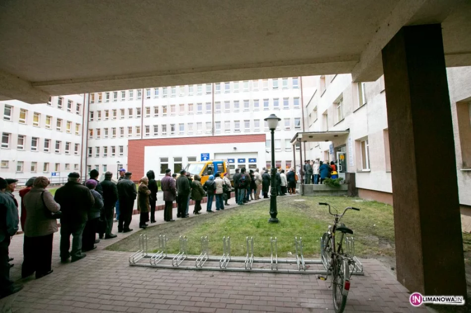 Takich kolejek w szpitalu jeszcze nie było - zdjęcie 2
