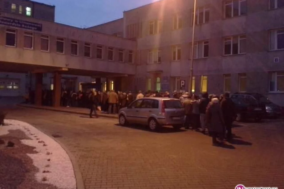 Takich kolejek w szpitalu jeszcze nie było - zdjęcie 4