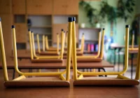 Możliwe większe obostrzenia? Dotkną sektor handlu i usług. W Polsce 14 578 nowych zakażeń - zdjęcie główne