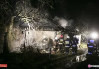 Doszczętnie spłonął budynek gospodarczy - zdjęcie główne