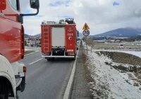 Zderzenie trzech pojazdów na drodze krajowej - zdjęcie główne