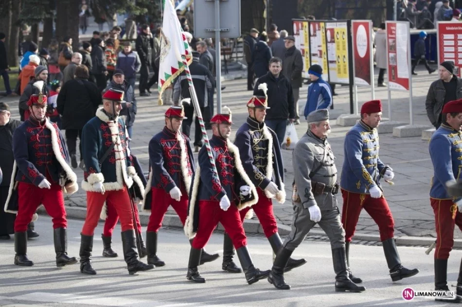 Wojskowe atrakcje na rynku - inscenizacje i pokazy - zdjęcie 2