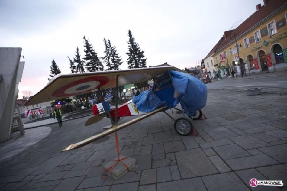 Rynek zamienił się w obóz wojskowy - zdjęcie 4