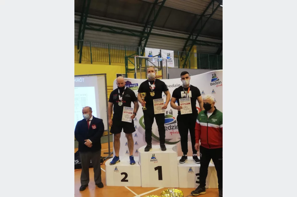 Wyciskanie Leżąc: limanowianin błysnął w Pucharze Polski - zdjęcie 2