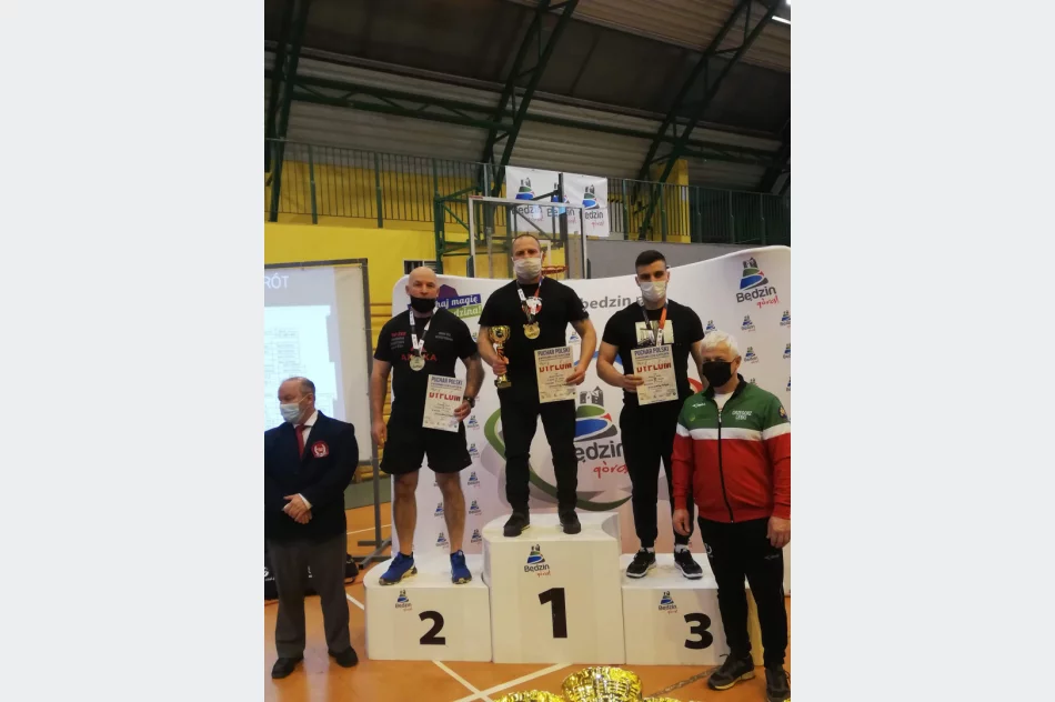 Wyciskanie Leżąc: limanowianin błysnął w Pucharze Polski - zdjęcie 3