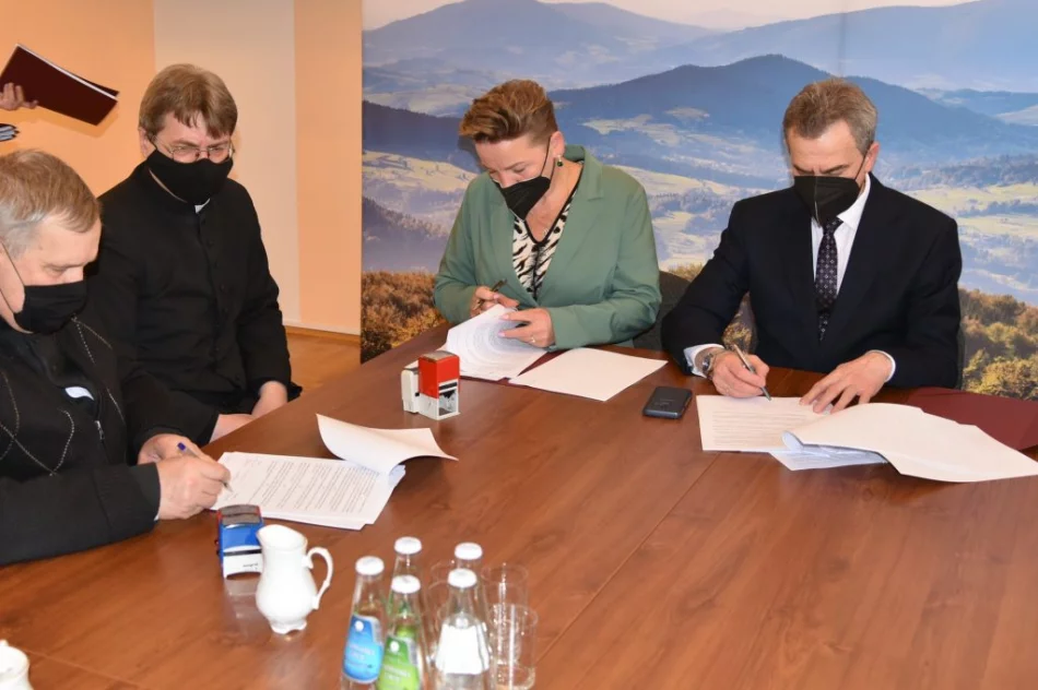 Powiat dotuje parafialne zabytki - zdjęcie 2