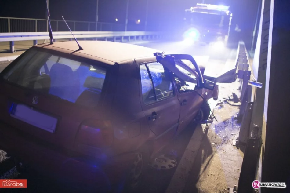 Samochód wbił się w barierę, cudem nie doszło do tragedii - zdjęcie 2