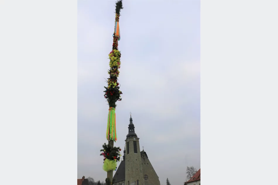 Wielkanocna Palma stanęła na limanowskim rynku - zdjęcie 10