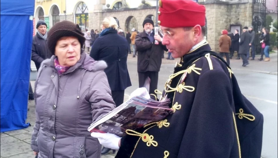 Zachęcali do udziału w uroczystych obchodach - zdjęcie 1